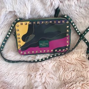 Authentic valantino bag new never used it